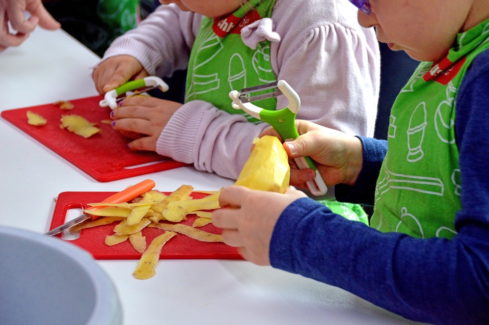 F Rias Escolares Aten O Aos Acidentes Dom Sticos Envolvendo Crian As