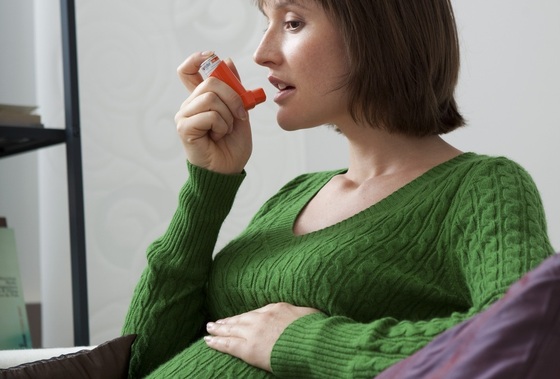 asma na gravidez - Foto: image point fr / shutterstock.com