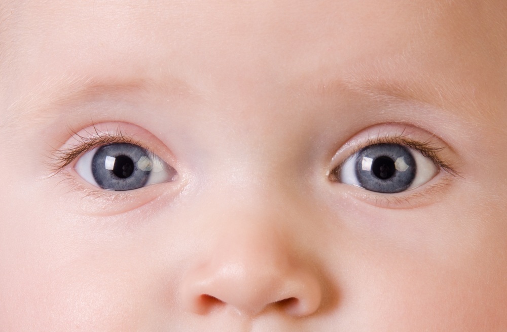Olhos do bebê - foto: Iefymov/ShutterStock.com