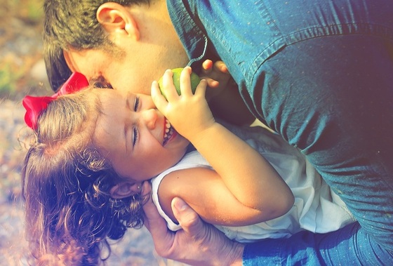 dedicar mais tempo às crianças - Foto: kisss / pixabay.com