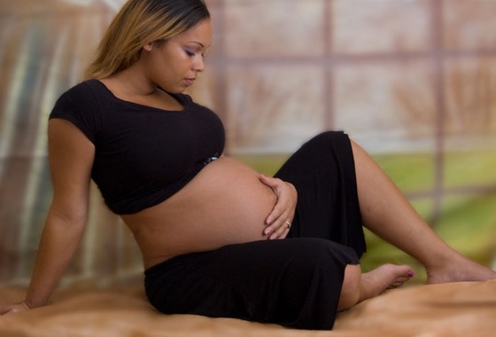 Mobilidade durante o trabalho de parto aliviam dores das contrações - Carolyne Robbins-Pagel / freeimages.com